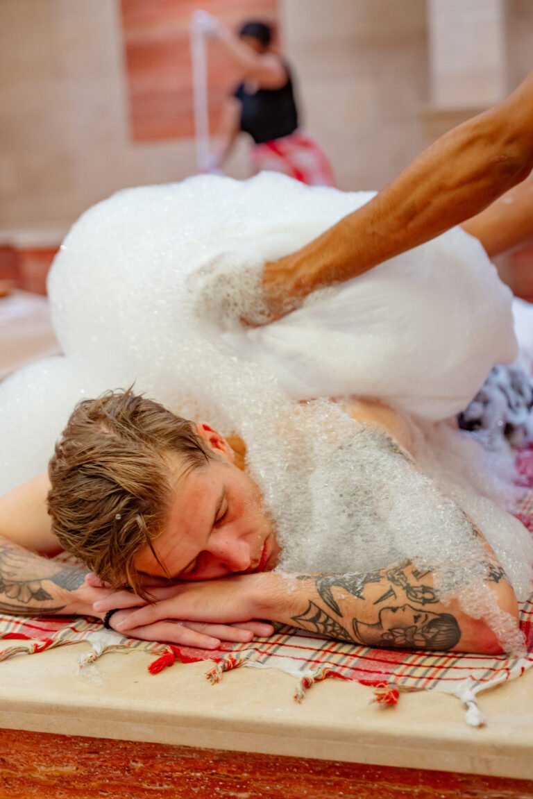 Loofah, wash & foam massage