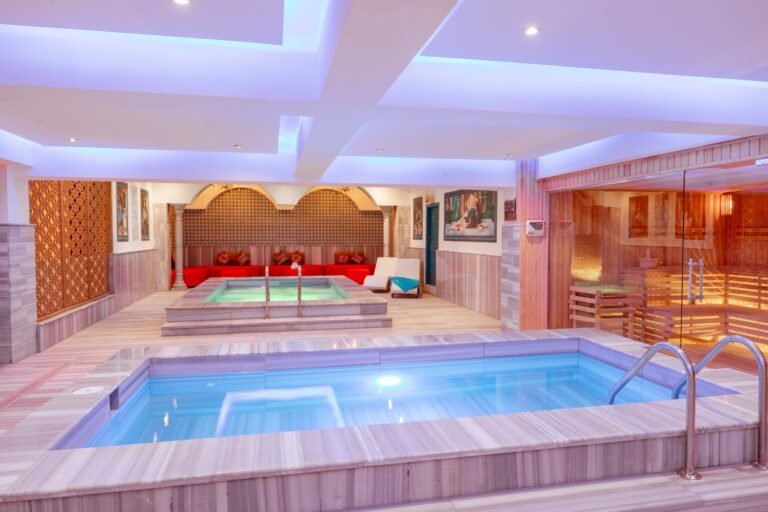 Arrive & unwind